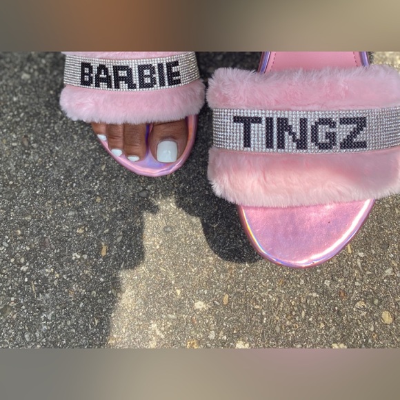 Bling Slides✨ - Picture 2 of 4